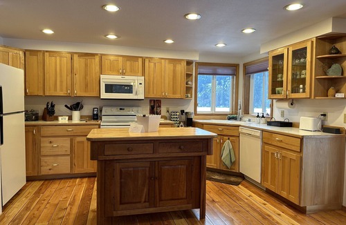 Curlew House | Wake up to Wild Life, River & Mountain View !