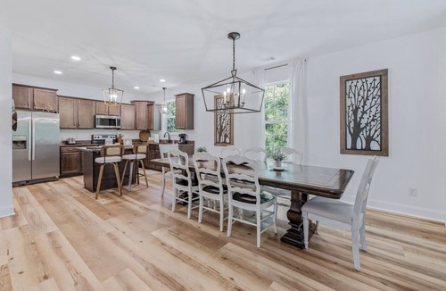 Salem House | Wakeboard Run on Lake Keowee- with dock + Firepit + sleeps 14