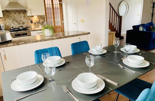 Ossett Apartment | Wakefield 3 Bed Home