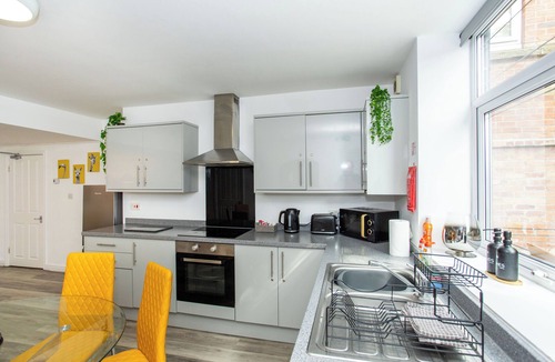 Wakefield Apartment | Wakefield 4 Bed apartment