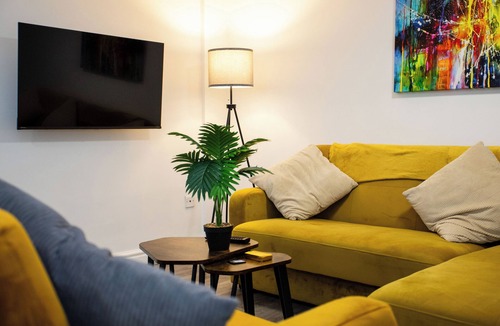 Wakefield Apartment | Wakefield 4 Bed apartment