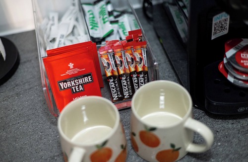 Wakefield Apartment | Wakefield Westgate Station - 2 Bed 2 Bath