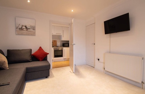 Worthing House | Wakeford Cottage