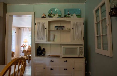 Pentwater Cottage | Wakeman Cottage