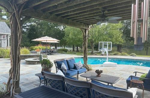 Easton House | Wakes End