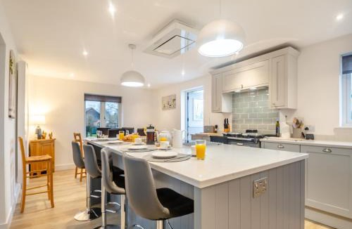 Diss House | Walcot House Stables