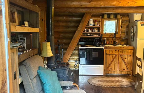 Cooke City-Silver Gate Cabin | Walden Cabin Yellowstone