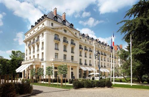 Notre-Dame Hotel | Waldorf Astoria Versailles - Trianon Palace