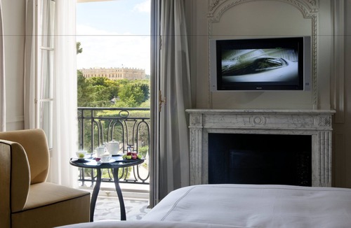 Notre-Dame Hotel | Waldorf Astoria Versailles - Trianon Palace
