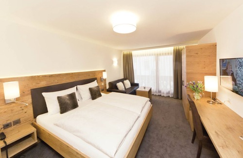 Ravaisch Hotel | Waldpark