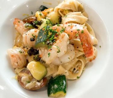 Bayshore Hotel | Waldport Bayfront Hotel & Restaurant