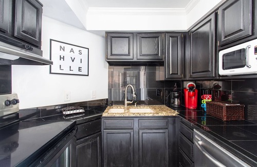 Rutledge Hill Condo | Walk 2 Bars! Free Parking! #604