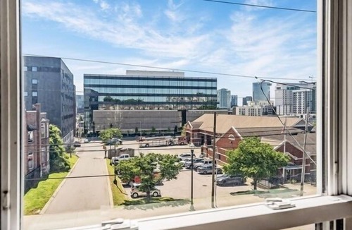Rutledge Hill Condo | Walk 2 Broadway! Free Parking! Patio #634