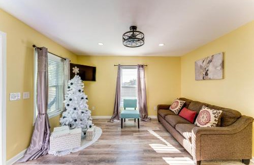 Rome House | Walk Downtown Charming Rome Abode with Yard!