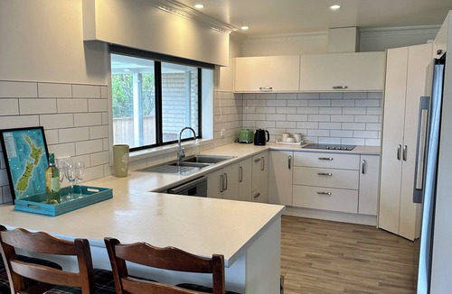 Tairua House | Walk Everywhere Central Tairua