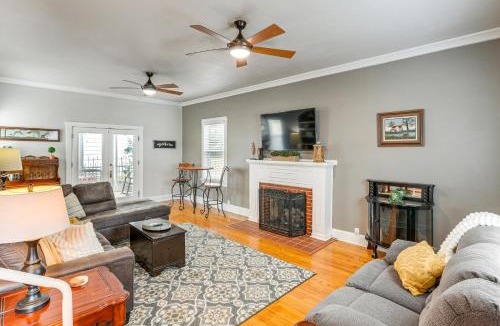 Washington House | Walk Everywhere! Dtwn WashMo Home Near Wineries