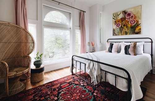 Cherokee Triangle House | Walk everywhere from this Modern Victorian