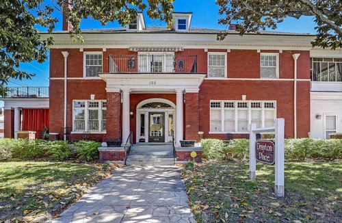 Thomas Square Apartment | Walk Everywhere in Starland, Heated Pool Access