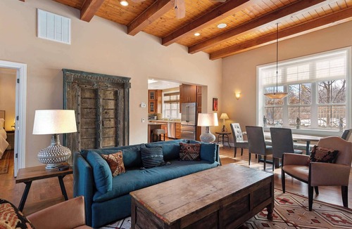 South Capitol House | Walk Everywhere, Inviting Patio, Hot Tub