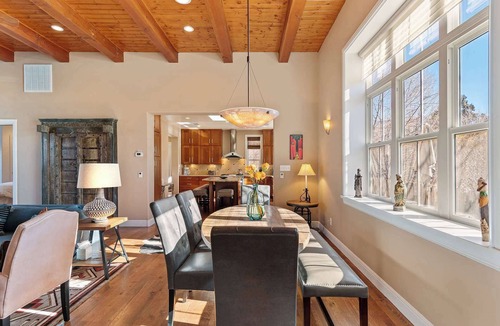 South Capitol House | Walk Everywhere, Inviting Patio, Hot Tub