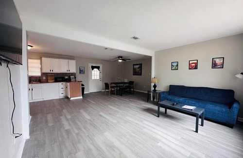 Bossier City House | Walk in a Park