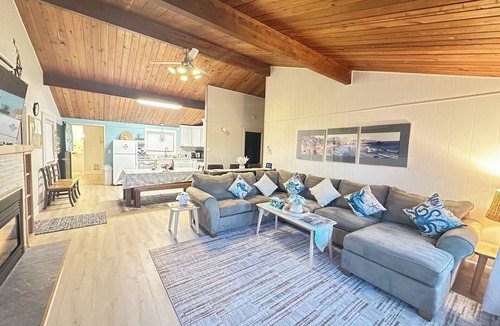 Roads End House | Walk the beach to the casino or tide pools your choice, come enjoy Roads End!