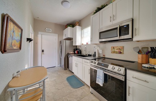 Near East Side Cottage | Walk to Alamodome! Pet-friendly Home w/Yard