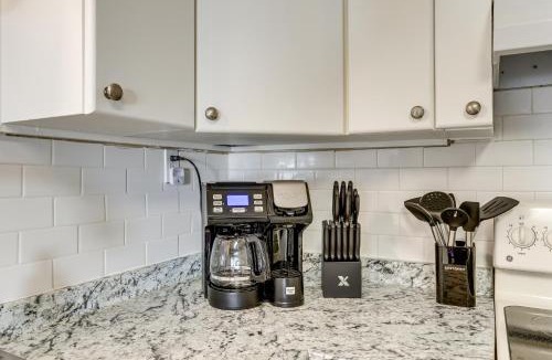 Duncannon House | Walk to Appalachian Trail! Creekside Duncannon Gem