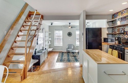 Benton Park Apartment | Walk to Bars & Dining: Historic Benton Park Gem