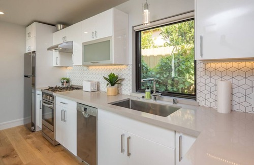 Millbrae Apartment | Walk to BART & Caltrain! Modern Luxury Cottage