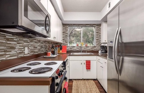 Zilker House | Walk to Barton Springs Pool, Zilker Park, bars, restaurants and music