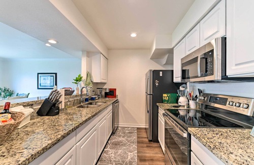 Waco House | Walk to Baylor University: Waco Townhome