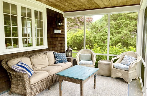 Brewster House | Walk to Beach! 3 bedrooms, huge yard, bay views, A/C