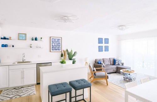 Columbiad Plaza Condo | Walk to Beach and Pool Bright Condo WFH Ready