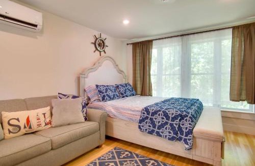 East Chop Apartment | Walk to Beach and Lighthouse Oak Bluffs Studio!