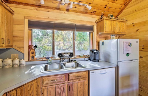 Bolton Landing Cottage | Walk to Beach! Bolton Landing Cottage w/Deck