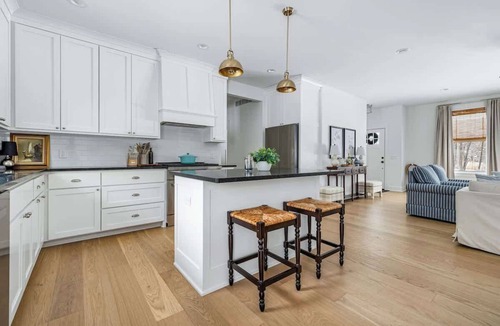 Douglas House | Walk to Beach, Coffee Shops! Hot tub & Game Room!