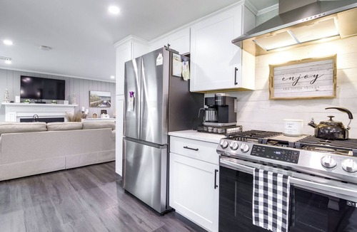 South Dennis Cottage | Walk to Beach: Dennis Cottage w/Deck!