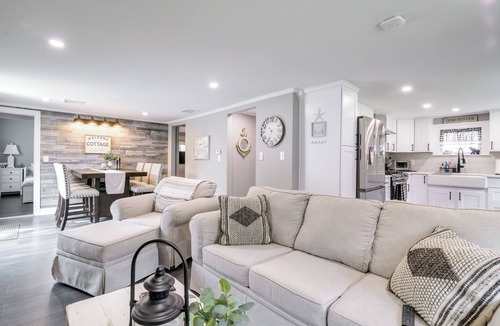 South Dennis Cottage | Walk to Beach: Dennis Cottage w/Deck!