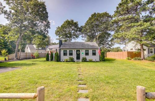 South Dennis House | Walk to Beach Dennis Family Cottage with Deck!