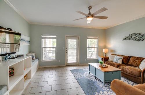 Corpus Christi House | Walk to Beach & Dining: Corpus Christi Townhome