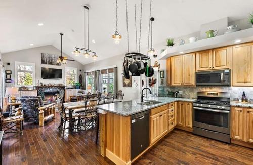 New Buffalo Cottage | Walk to Beach & Downtown – Pool, Hot Tub, Fire Pit | Second Chance Retreat