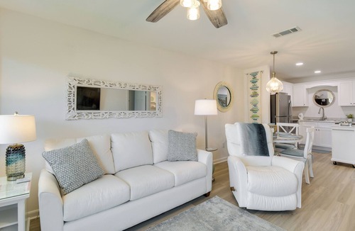 Fort Morgan Apartment | Walk to Beach! Gulf Shores Escape w/Indoor Pool