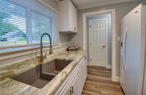 Buckroe Beach Cottage | Walk to Beach: Hampton Home w/Grill!