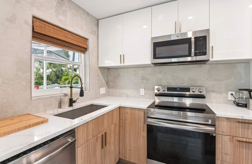 Redington Beach House | Walk to Beach- Private Pool Mini Golf Firepit