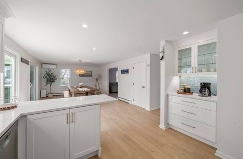 West Yarmouth House | Walk to Beach | Screened Porch | Family Friendly