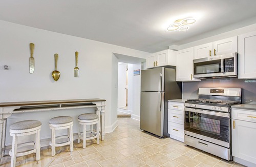 Somers Point Apartment | Walk to Beach: Somers Point Apartment!