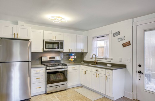 Somers Point Apartment | Walk to Beach: Somers Point Apartment!