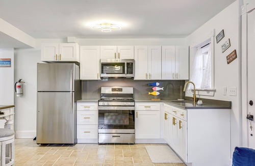 Somers Point Apartment | Walk to Beach: Somers Point Apartment!