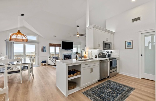 Carolina Dunes House | Walk to Beach | Sunset Views! Pool | Hot Tub| Duck